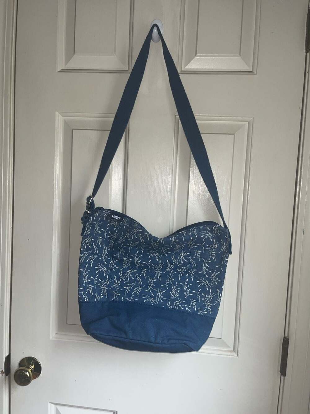 Lands' End Blue Canvas Floral Print Shoulder Crossbody Bag